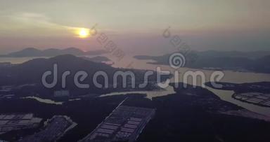 马来西亚卢穆特清晨美丽的鸟瞰日出